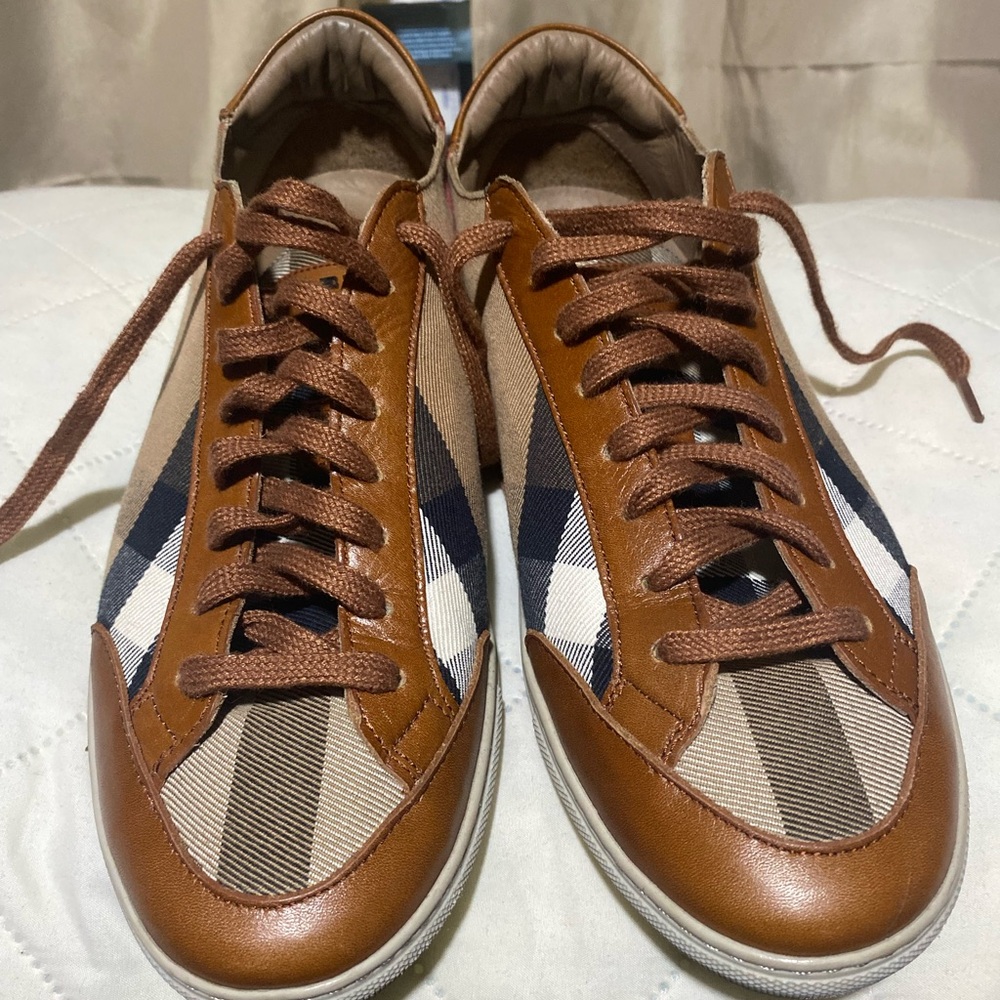 Authentic Burberry casual shoes